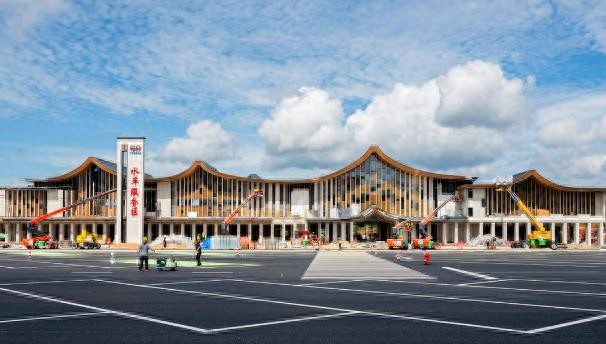 高速服务区盈利门道多,抓住消费心理赚大钱