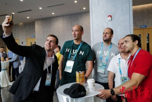 成都大运会开幕，驻华使节等参会，各国代表谈感受与期待