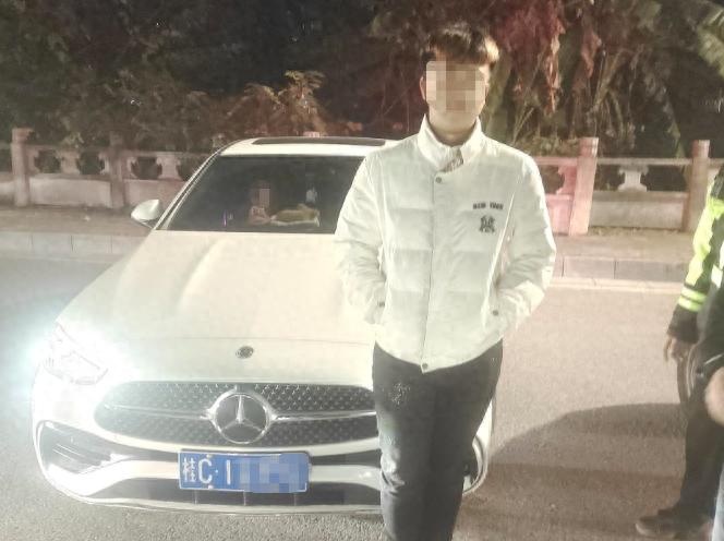 16岁少年无证酒驾屡教不改,桂林交警严肃教育