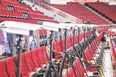 北京冬奥会测试活动:新技术亮相,冰球观赛体验升级