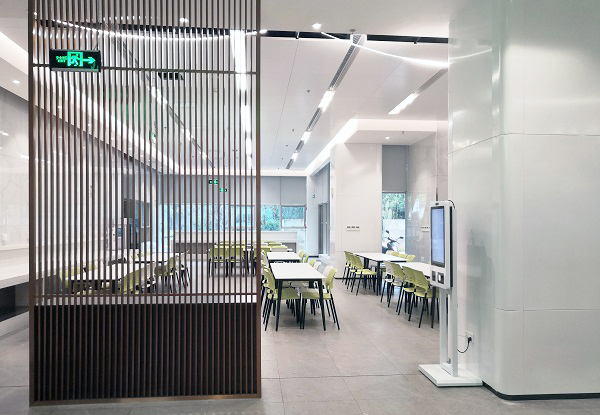 大学食堂自助点餐机，助力新生轻松开启多彩大学生活