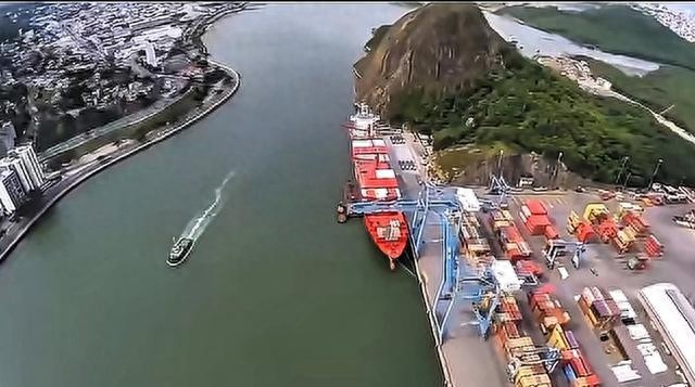 凌晨刷屏!中远海运强势反击,巴拿马港口空箱全部撤出,所有订舱全部取消。