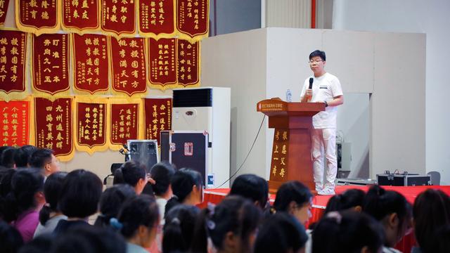 高考成绩揭晓后,这些分数段考生到底适不适合复读?