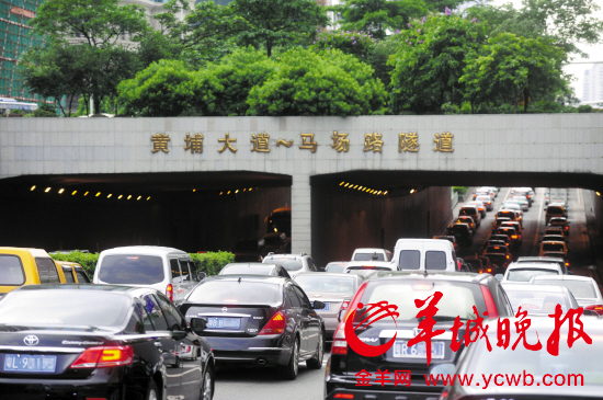 广州堵车严重 外地专车限不限？专家市民都急了